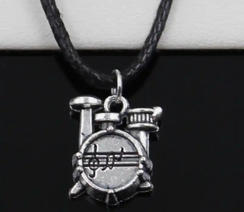 Leather chain drums Chain Necklace