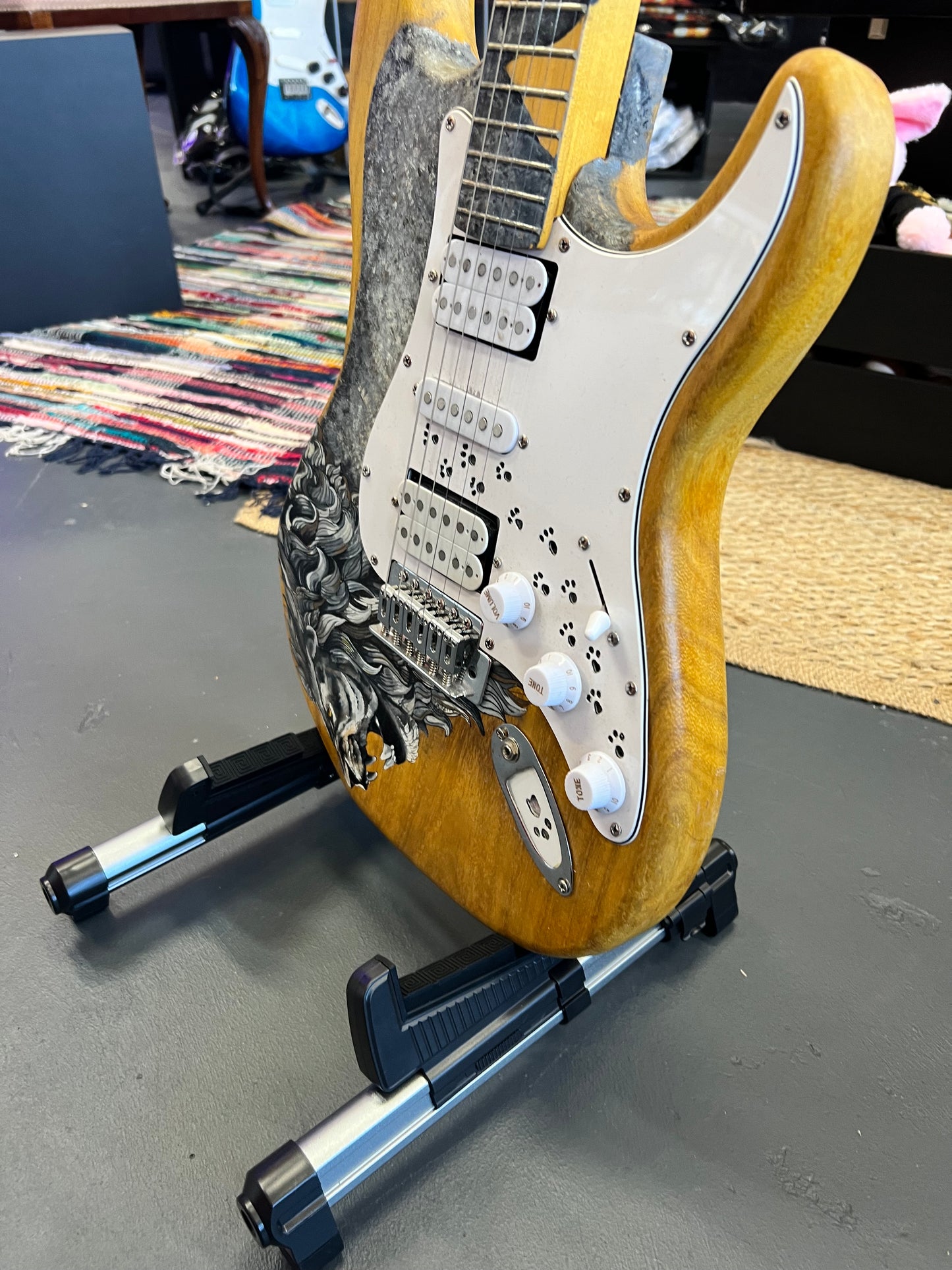 Stadium Guitar Stand