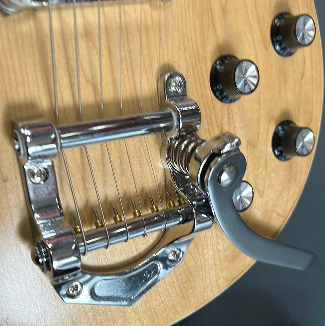 Jonquil LP Style Guitar