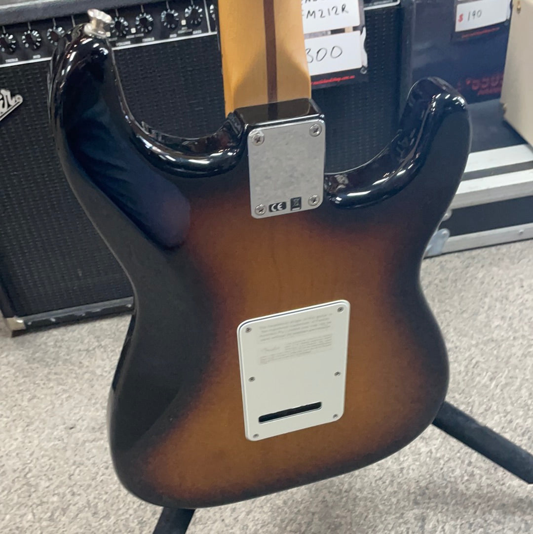 Fender Stratocaster LeftHand Mexican - Musiclandshop