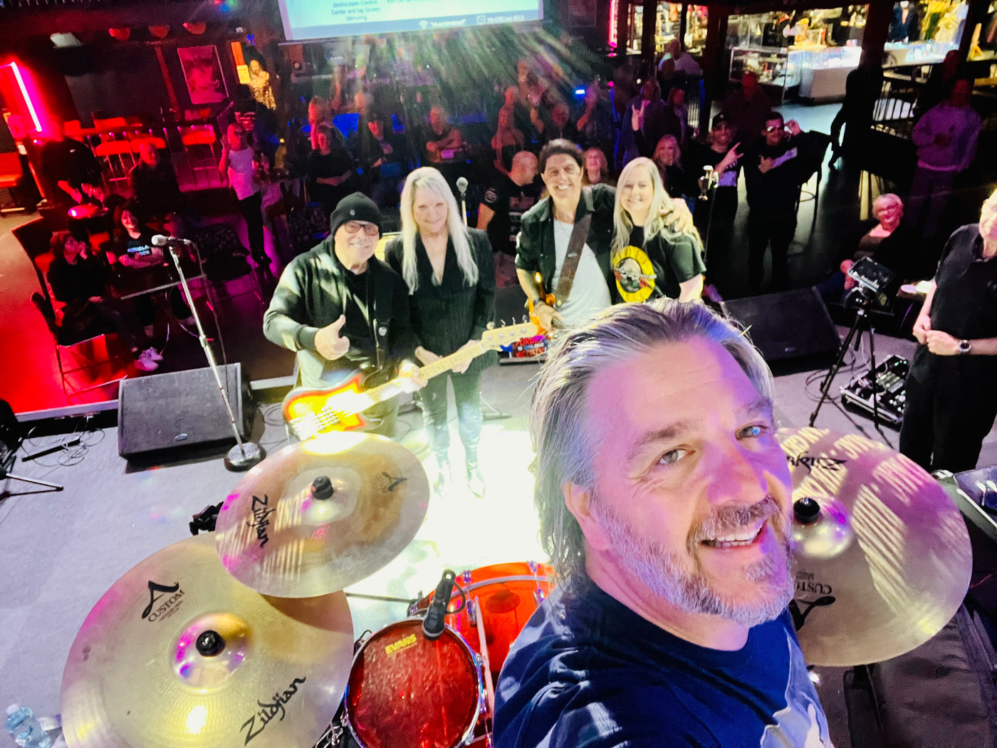 🎤 BAND-A-OKE